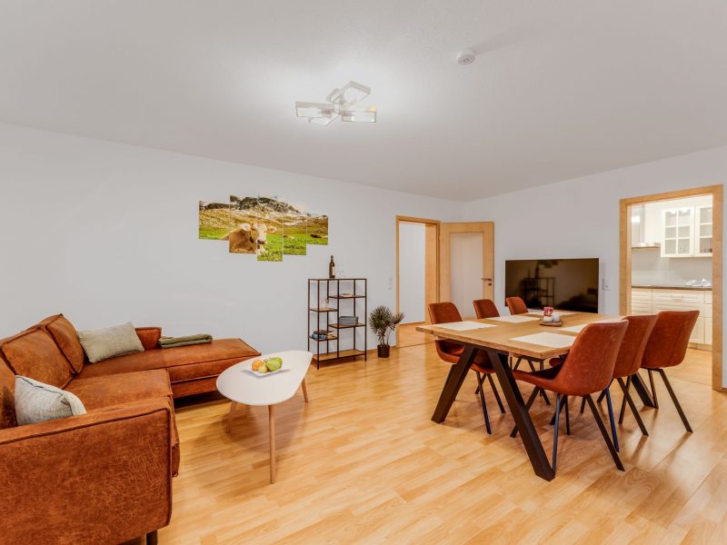 02 Wohn- und Essbereich 2